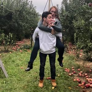 Meet your Posher, Simon